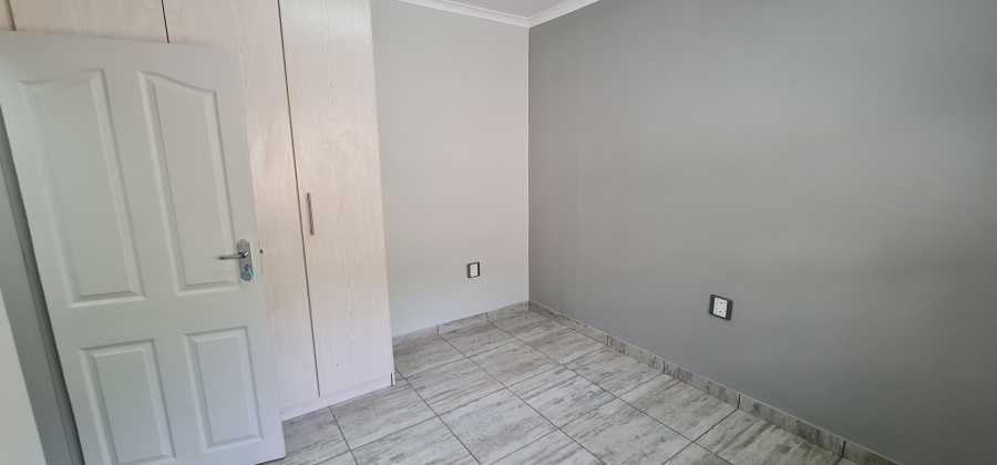 5 Bedroom Property for Sale in Protea Park North West